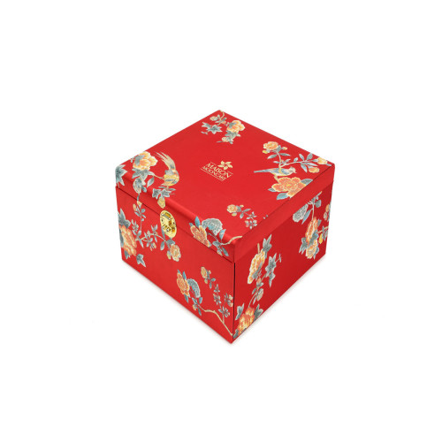 Oriental gift box